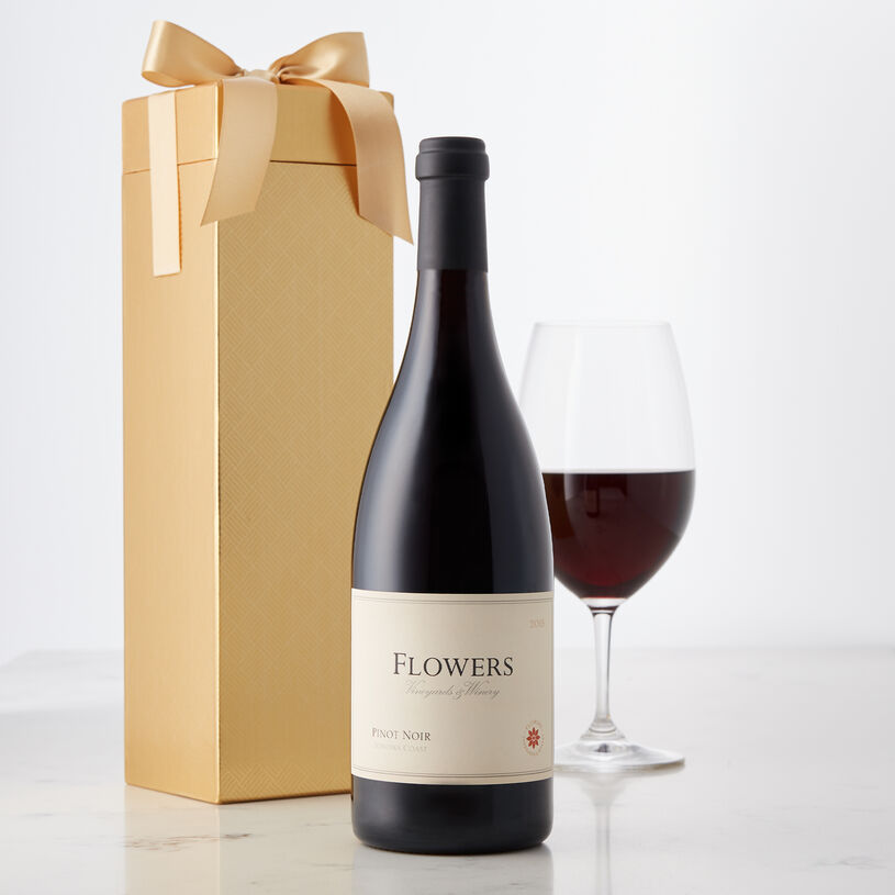 This beautiful ruby-colored wine is made in Sonoma County, California. Aromas of cranberry, deep raspberry and Santa Rosa plum are woven with top-notes of anise and coastal redwood spice. 