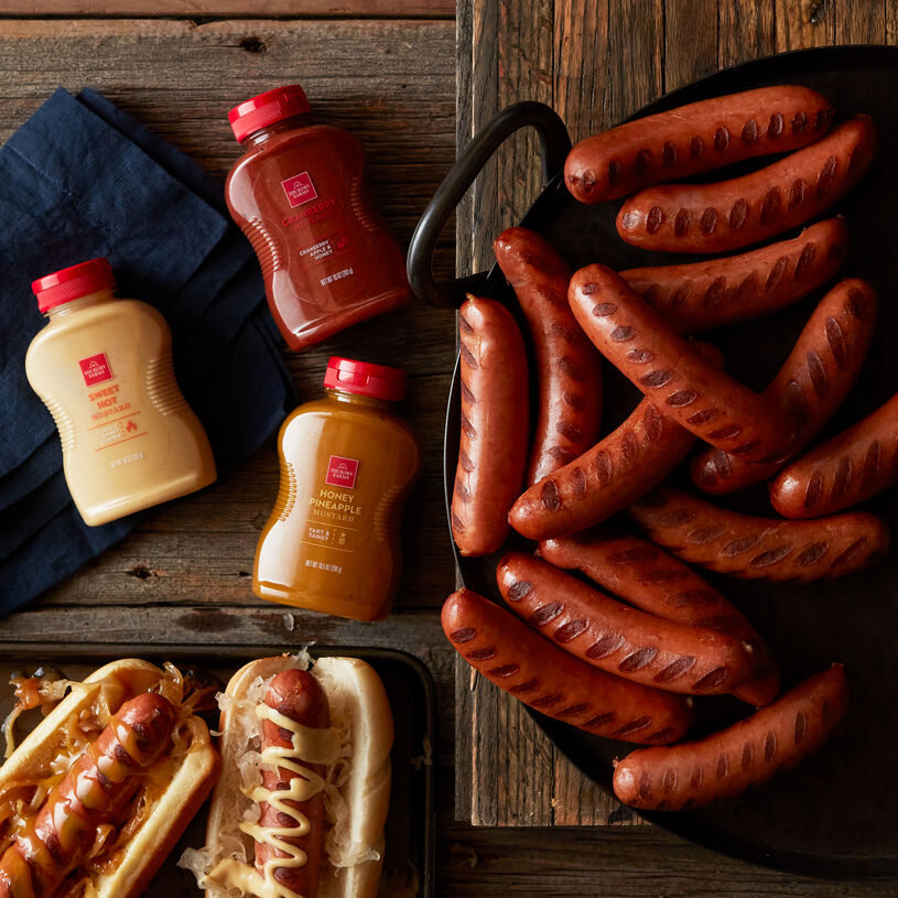 No Father's Day celebration would be complete without the backyard BBQ celebrity: the bratwurst. We've paired ours with three of our famous mustards for a grilling gift that's filled with bold, tangy flavor.