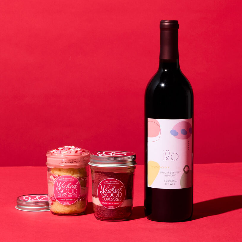 Valentine's Day Cupcake 2-Pack Red Blend Gift Set