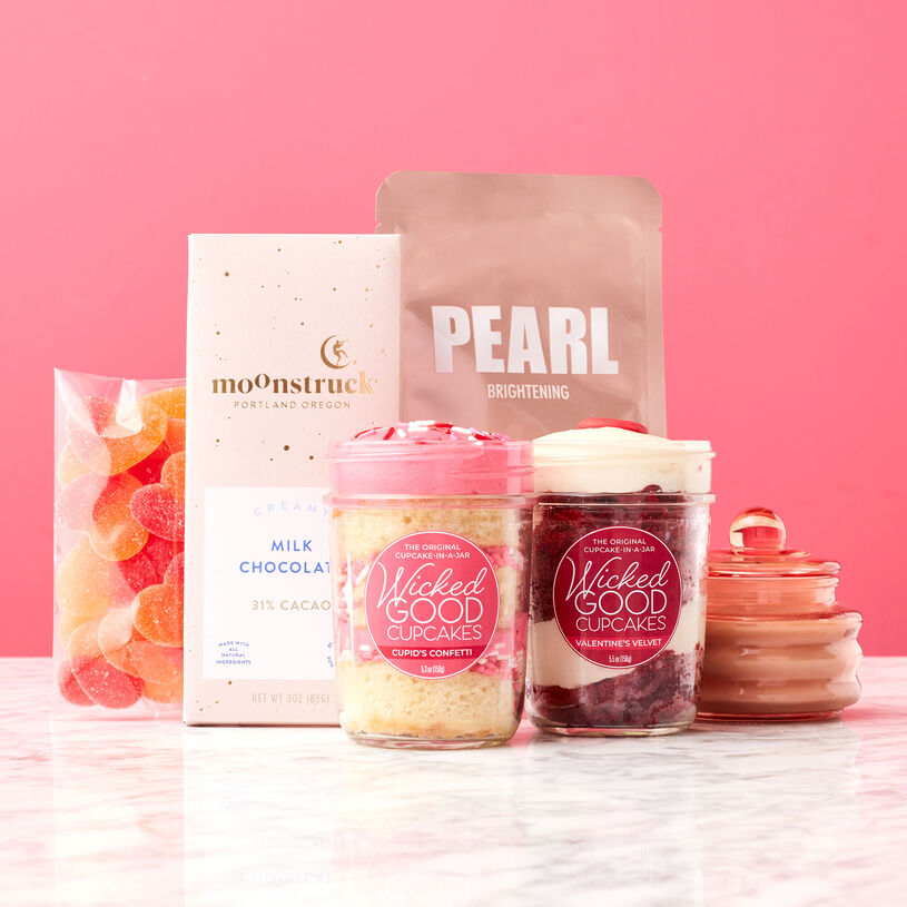 Sweets & Spa Valentine's Day Gift Set