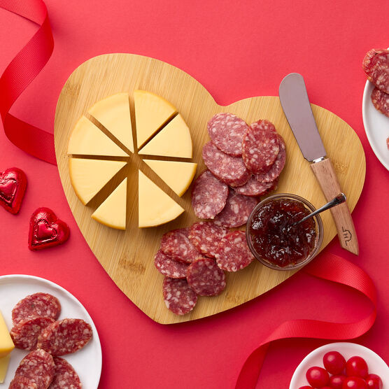 Love at First Bite Gift Set Charcuterie Spread