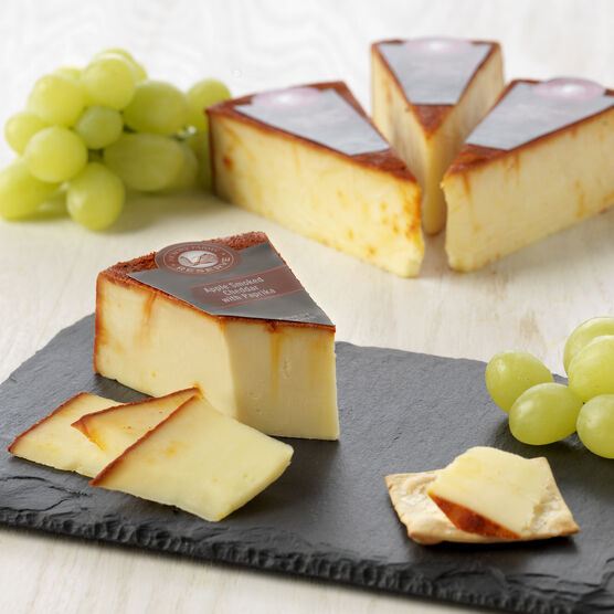 Hickory Farms Reserve Apple Smoked Cheddar | Hickory Farms