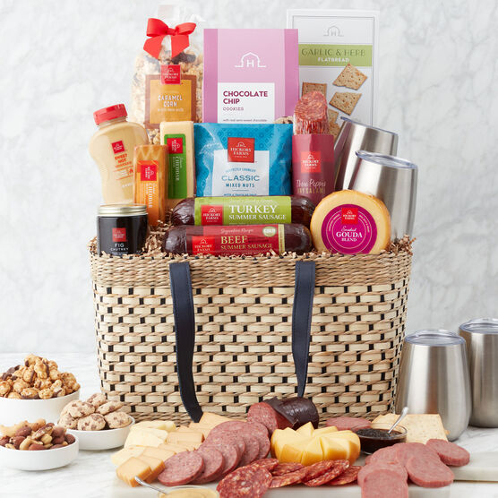 deluxe gourmet picnic gift basket 006547 1
