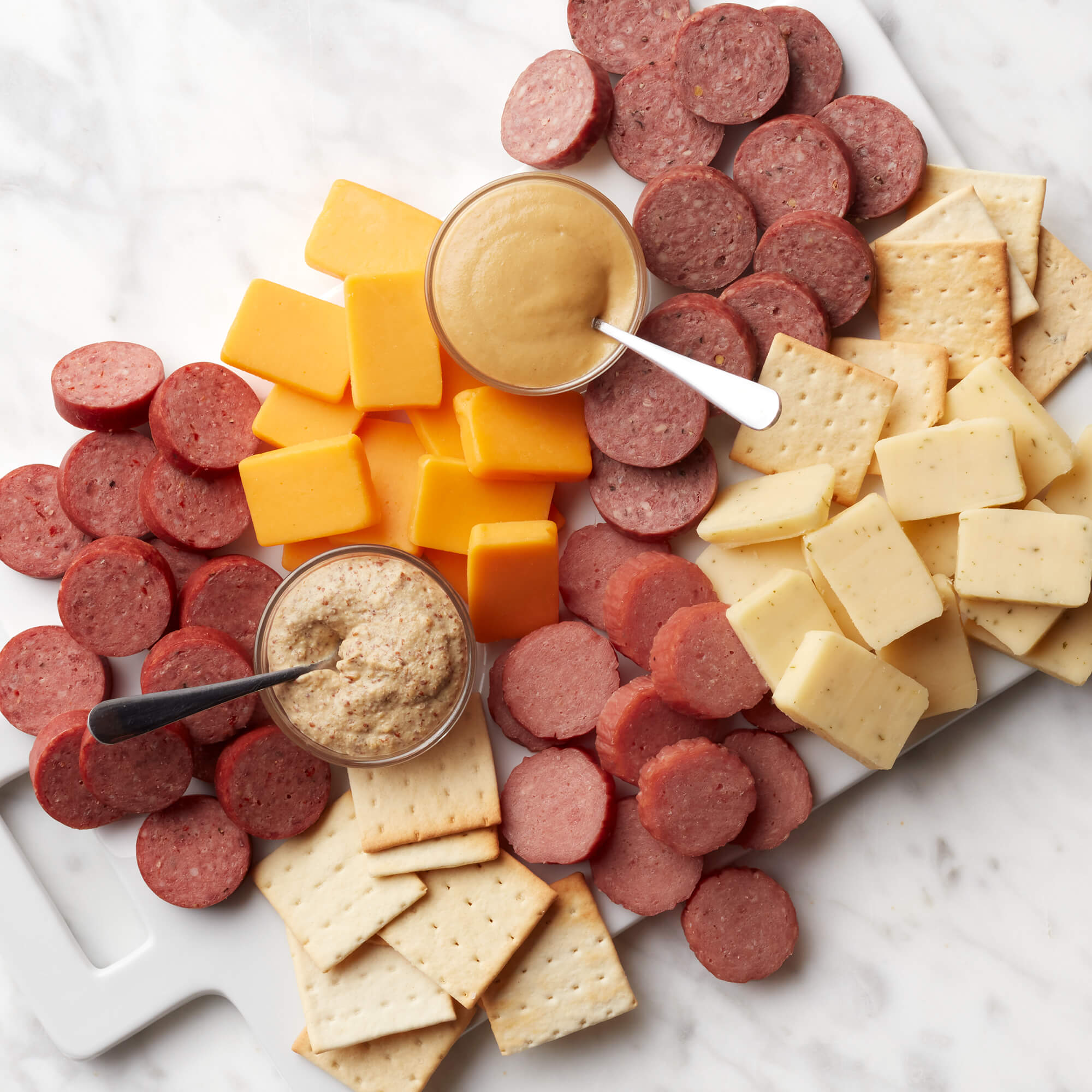 Hearty Bites Gift Box | Hickory Farms