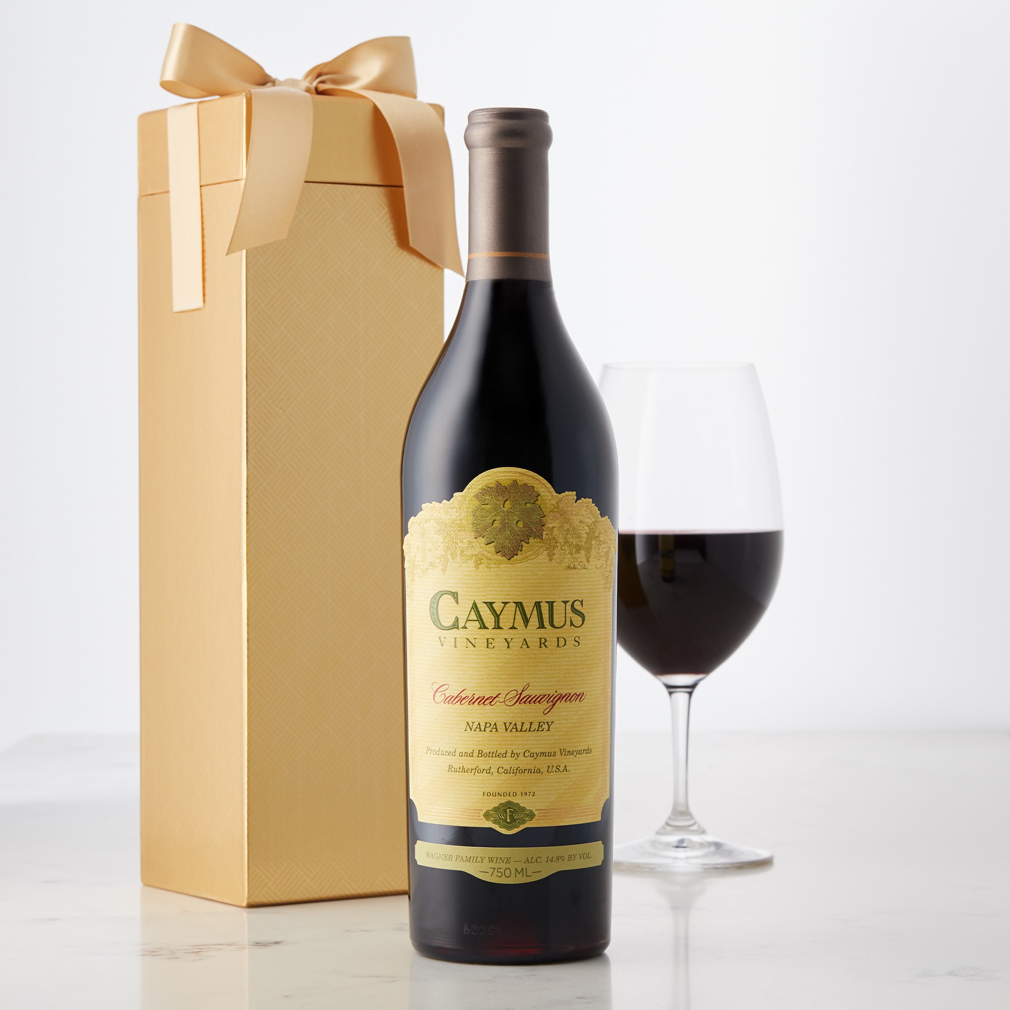 From Napa Valley, this Cabernet Sauvignon has a blackberry hue, with scents of rich leather, cooked caramel, berries, and forest floor.