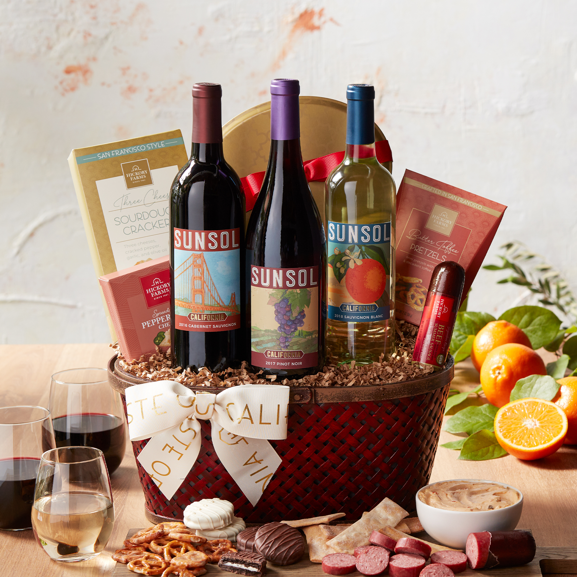 This bountiful gift filled with Hickory Farms favorites and delicious California flavors is the perfect way to celebrate a special occasion.